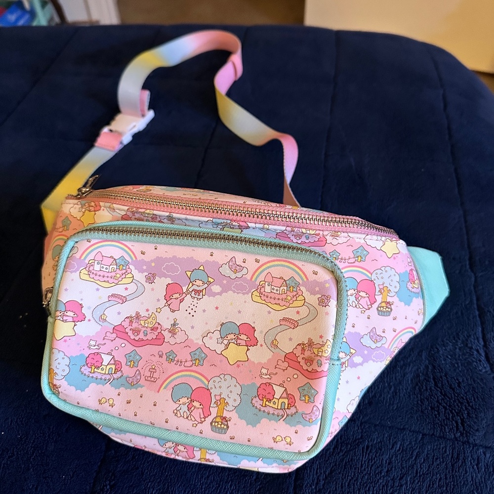 used once no tags Loungefly Sanrio Little Twin Stars fanny pack / belt bag
